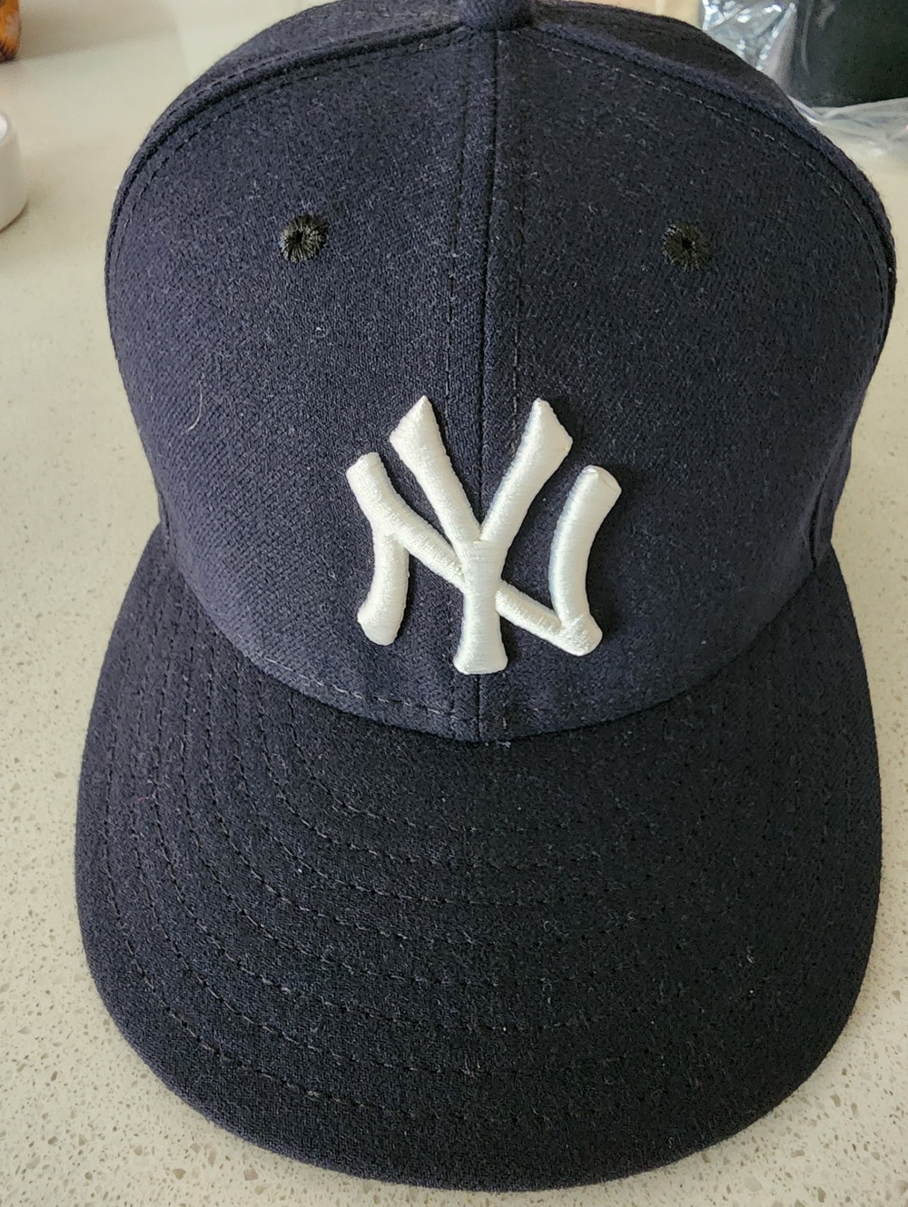 New Era 59FIFTY New York Yankees Authentic On-Field Fitted Hat, Sz8, Gently Used